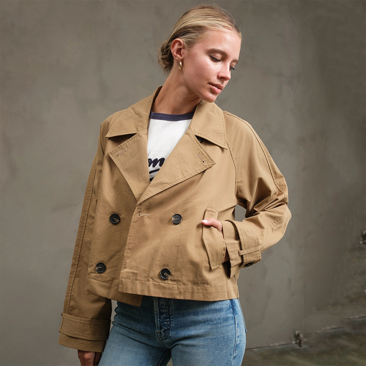 RAISONNEL - Short Double-Breasted Trench Jacket | Khaki Beige