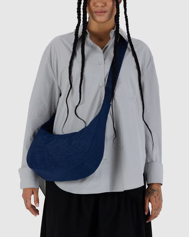 Baggu - Medium Nylon Crescent Bag | Navy