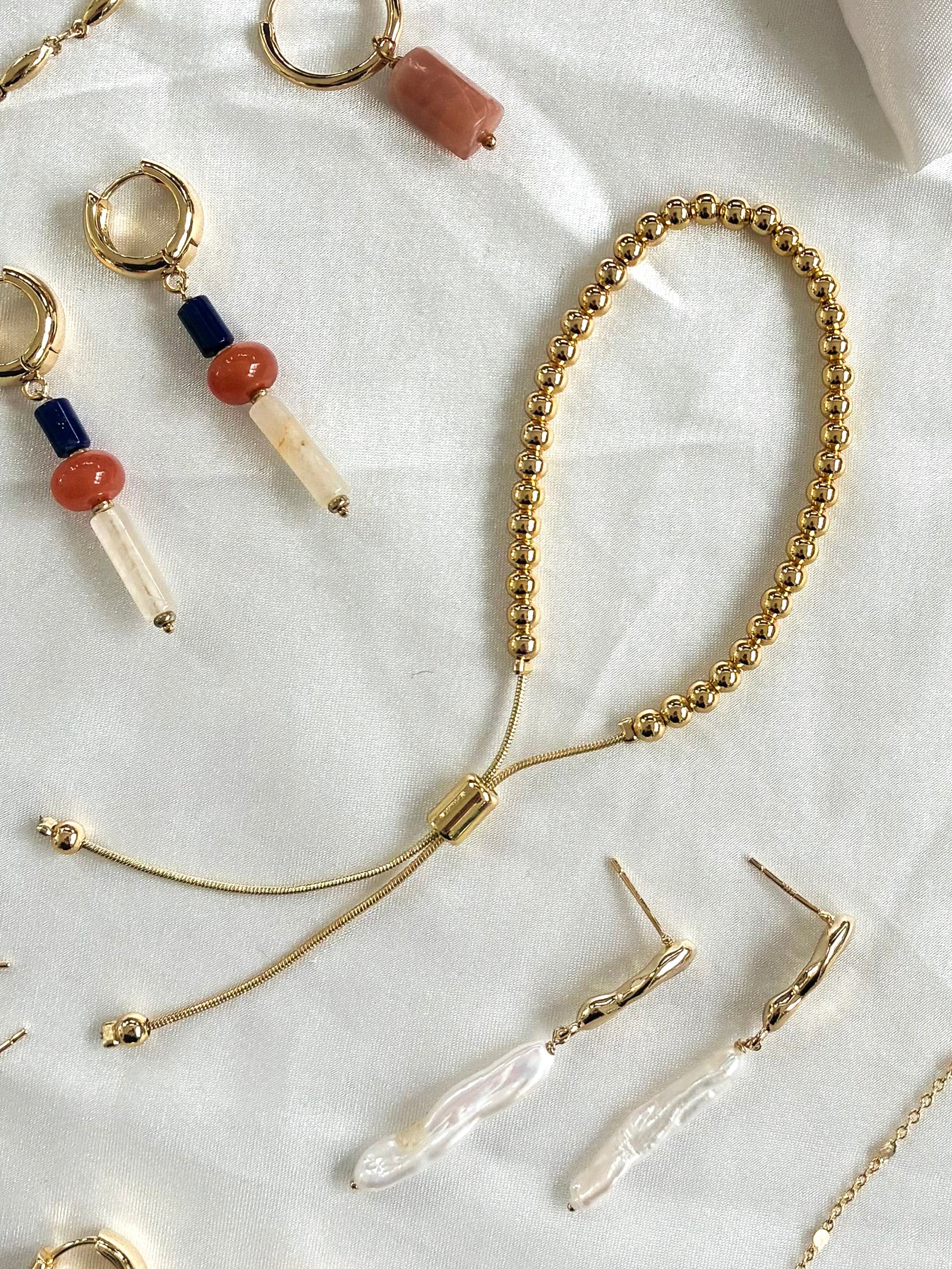 Made Community - Chunky Ball Slider Bracelet