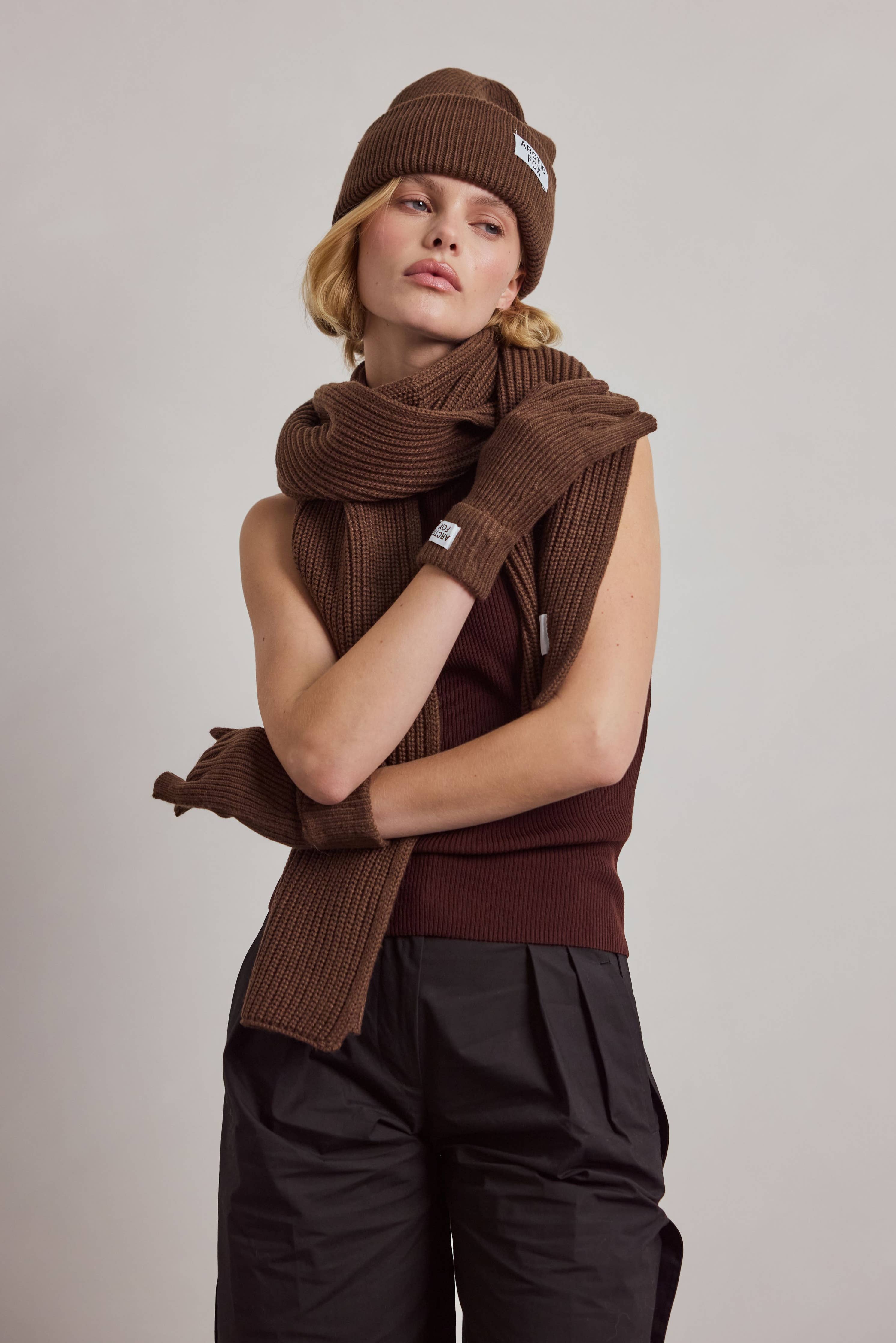 Arctic Fox & Co. - Recycled Bottle Gloves | Chocolate