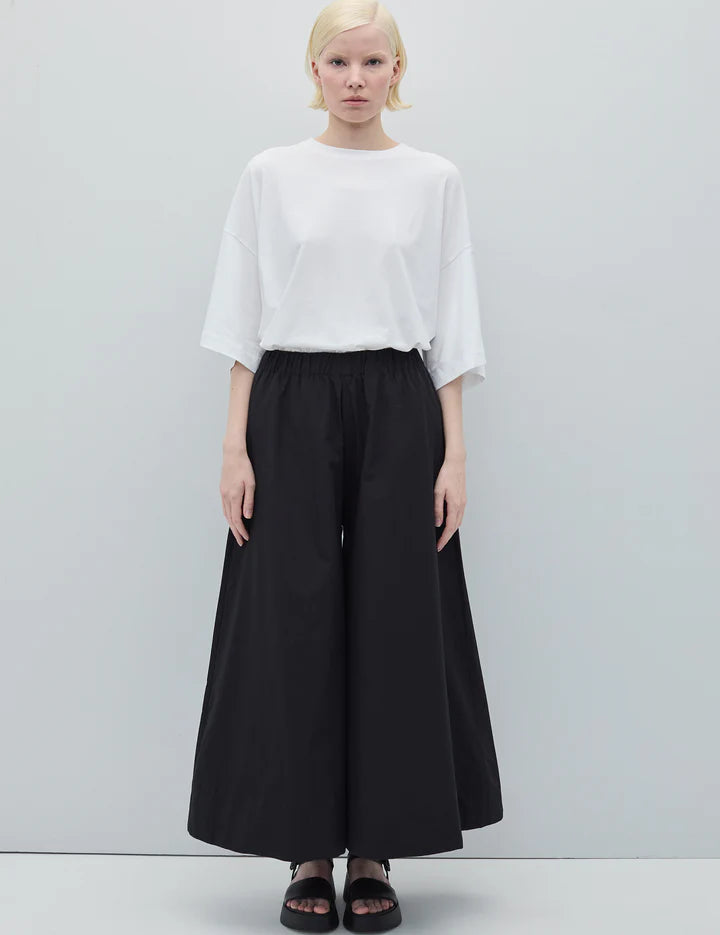 262519-PA-BL_Lobe-Pants-Black_RITA_ROW_WOMEN_Timeless2026_1_720x_adfbe761-a127-4676-8572-a6098952da58.webp