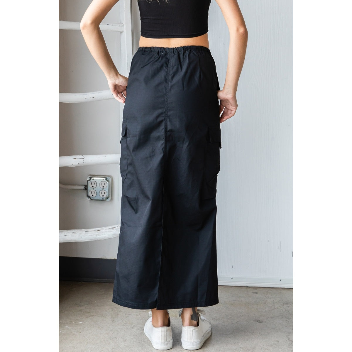Parachute Cargo Long Skirt | Black