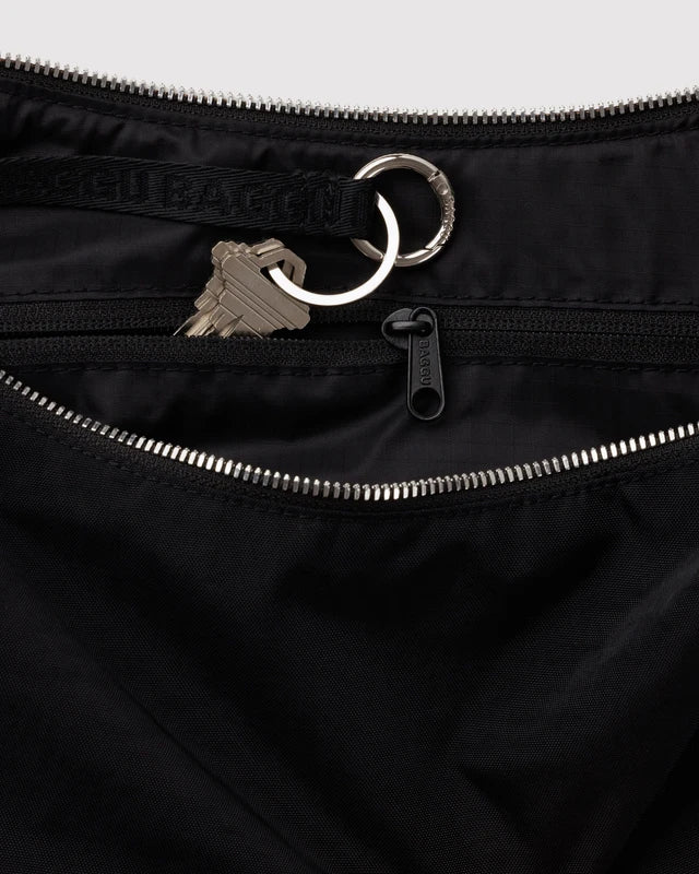 Baggu - Medium Nylon Crescent Bag | Studs