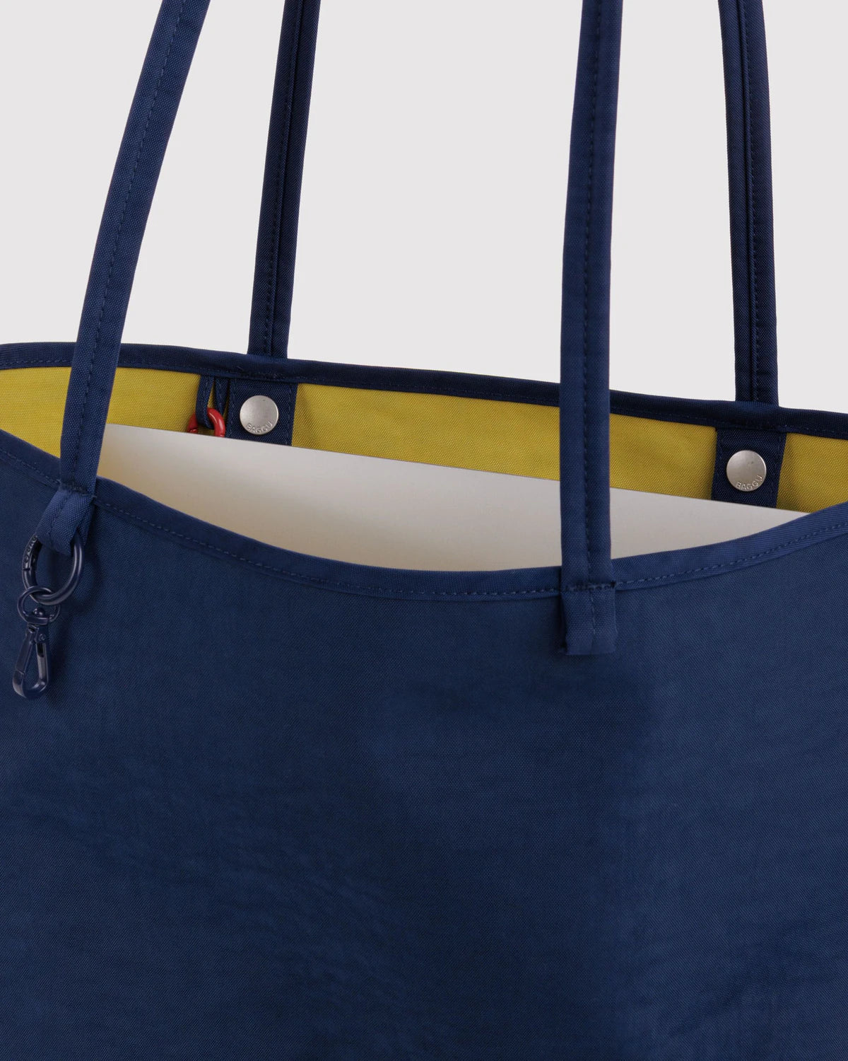 Baggu - Medium Nylon Reversible Tote | Navy Mix