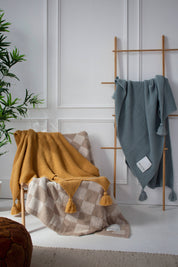 Arctic Fox & Co. - The Teddy Throw | Beige Check