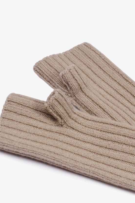 Arctic Fox & Co. - Merino Wool Fingerless Gloves | Soft Taupe