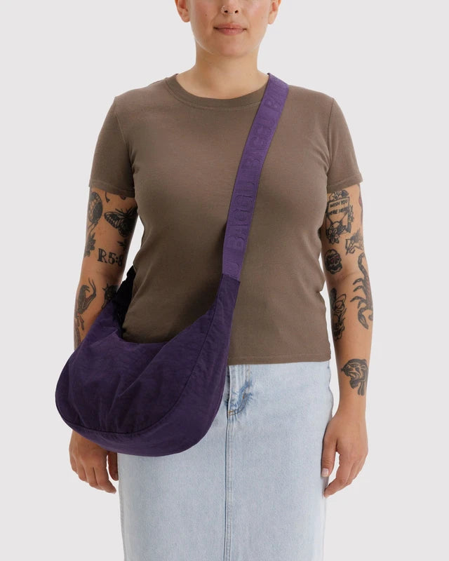 Baggu - Medium Nylon Crescent Bag | Fig