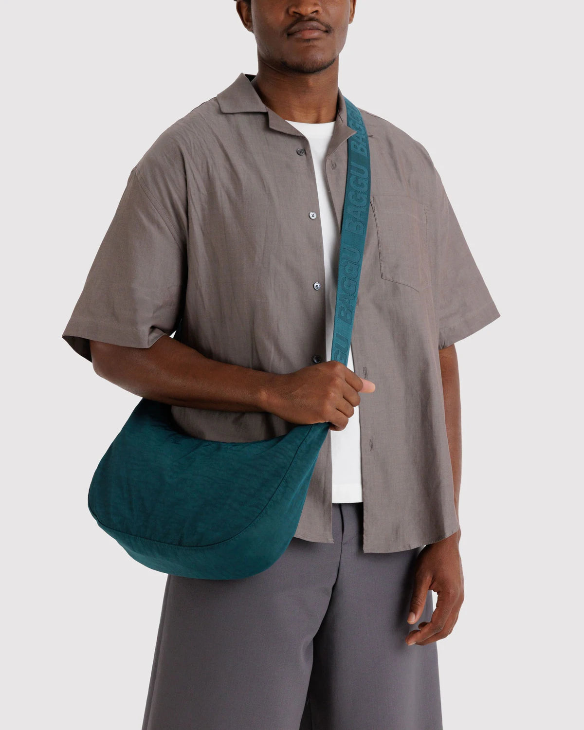 Baggu - Medium Nylon Crescent Bag | Deep Sea