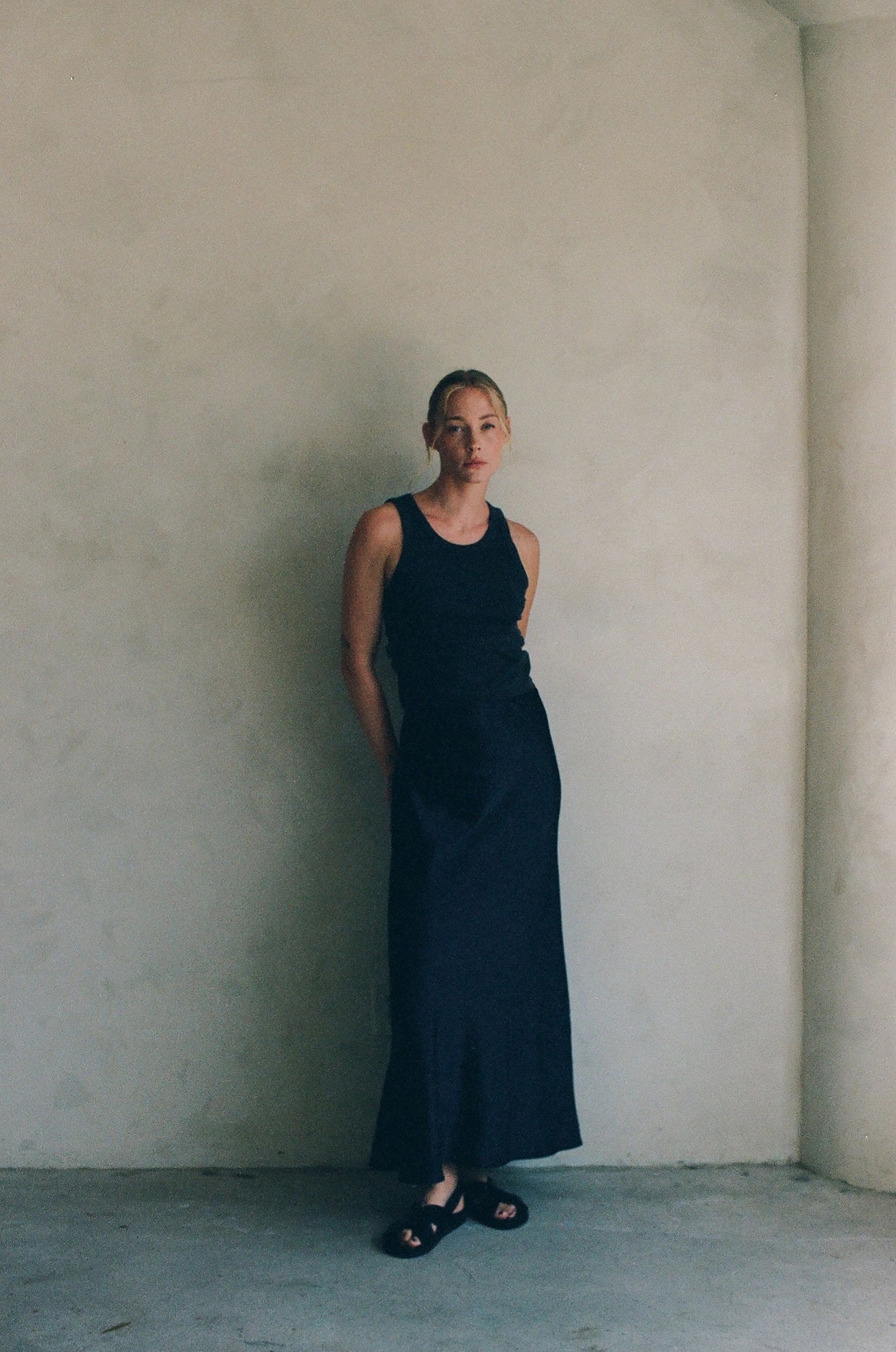 a.ren - Satin Maxi Skirt | Black