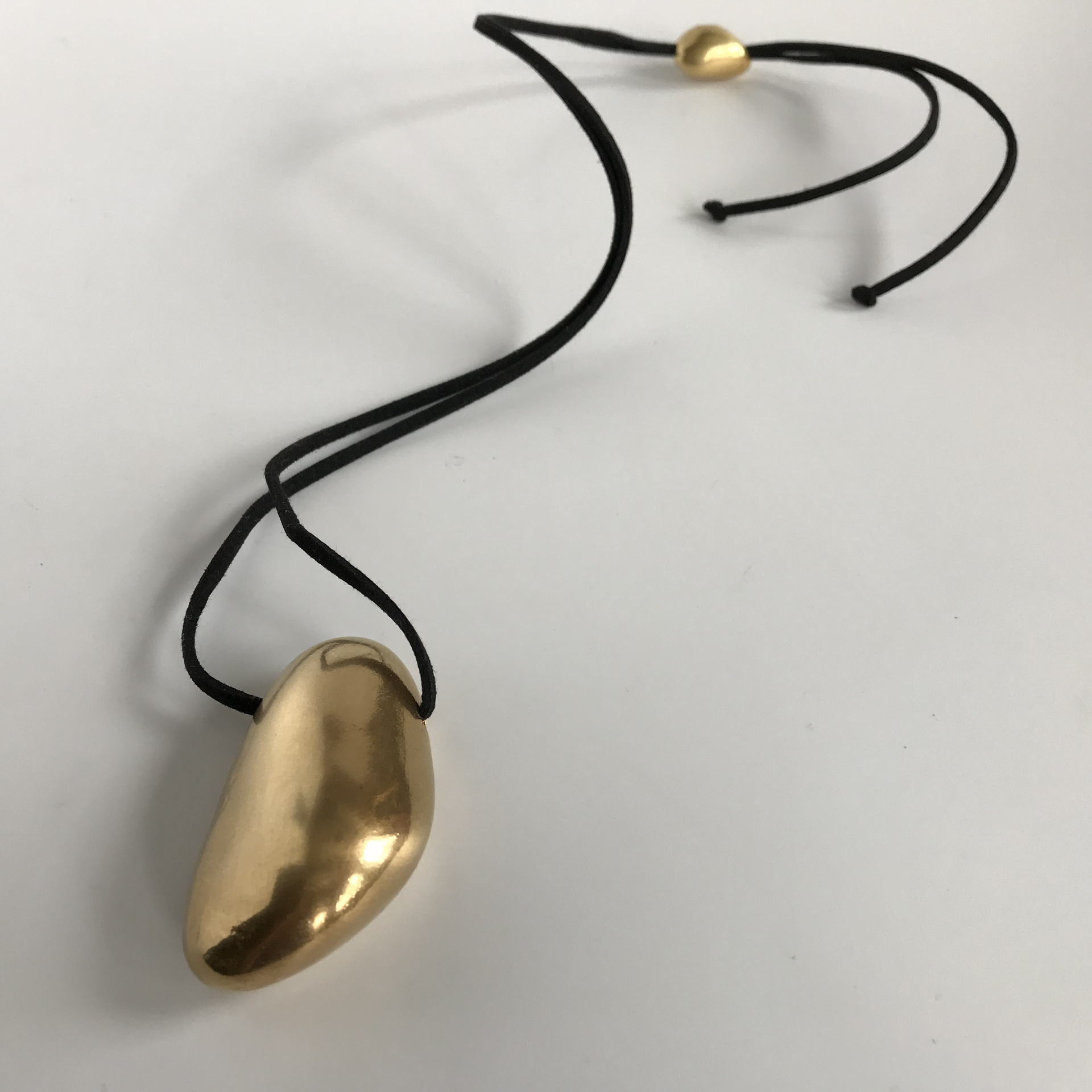 Belart Fair Trade - Eco-Resin Single Piedra del Rio Necklace