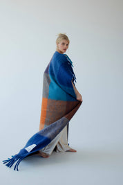 Arctic Fox & Co. - The Reykjavik Throw | Tokyo Lights