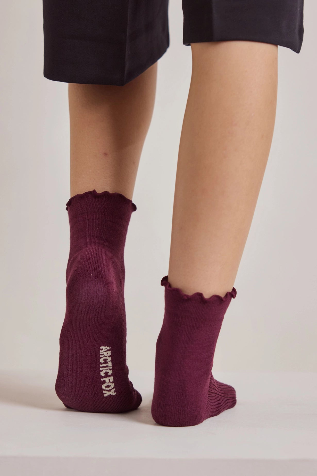 Arctic Fox & Co. - Ruffle Sock | Cherry