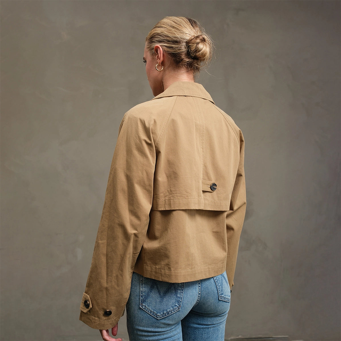 RAISONNEL - Short Double-Breasted Trench Jacket | Khaki Beige