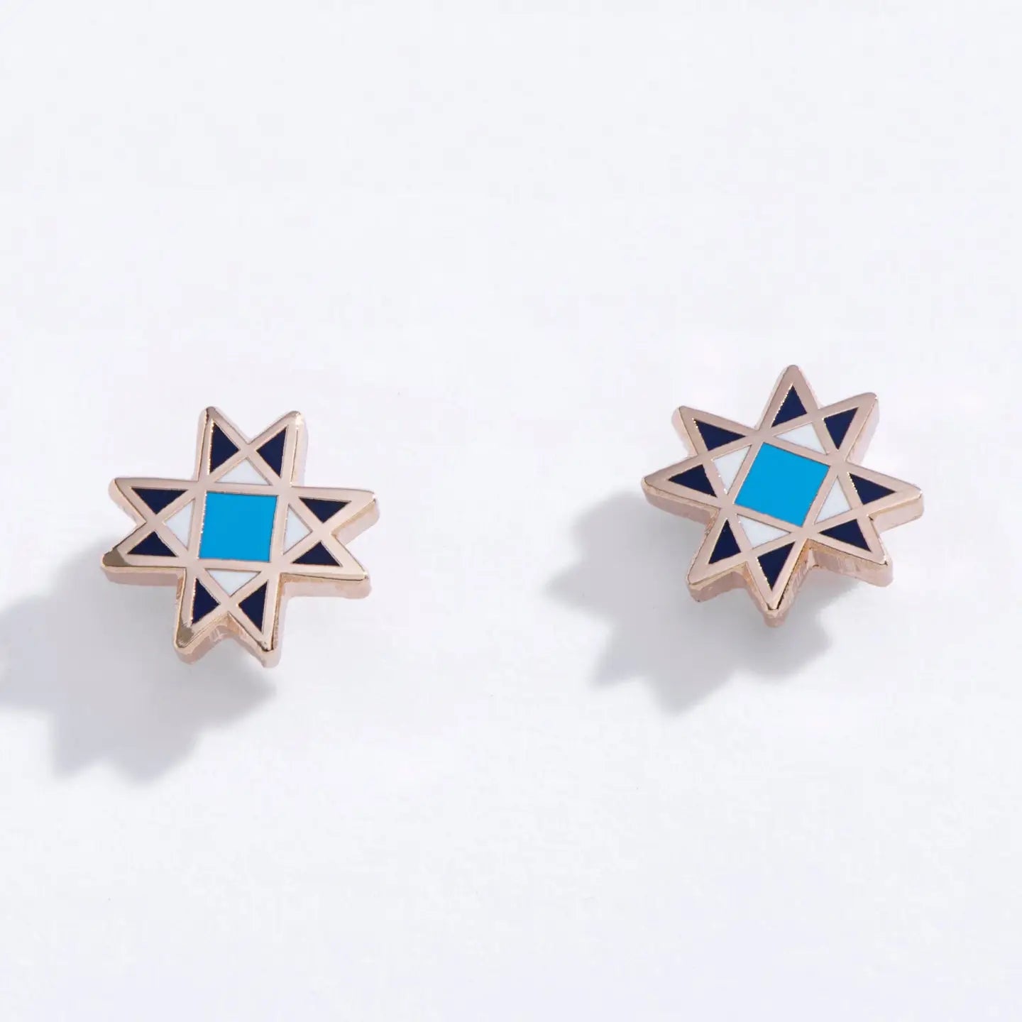Larissa Loden - Barn Quilt Studs