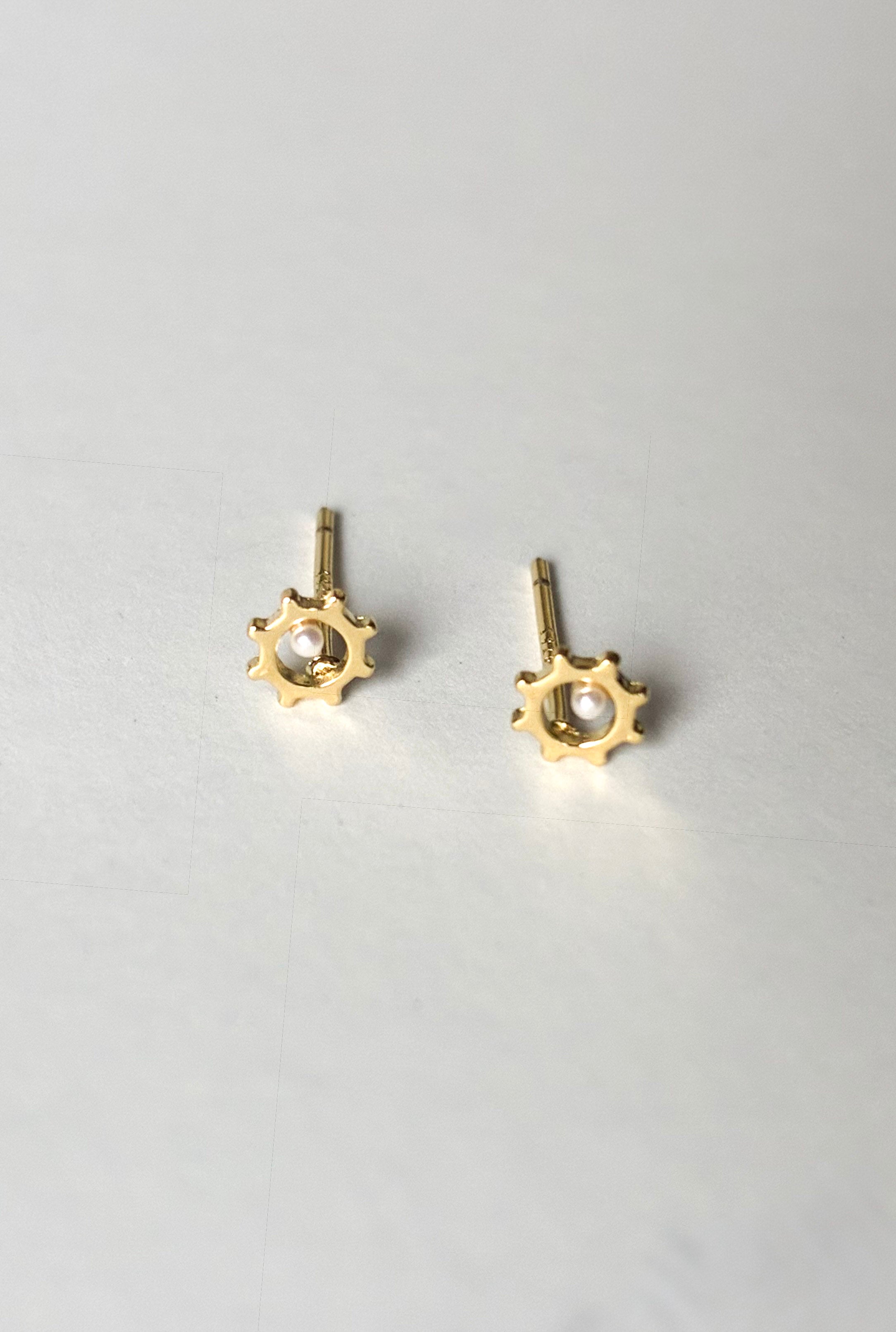 Made Community - Tiny Pearl Sun Studs