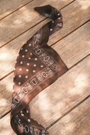 Dottie Dottié Garage - Paisley Border Square Scarf