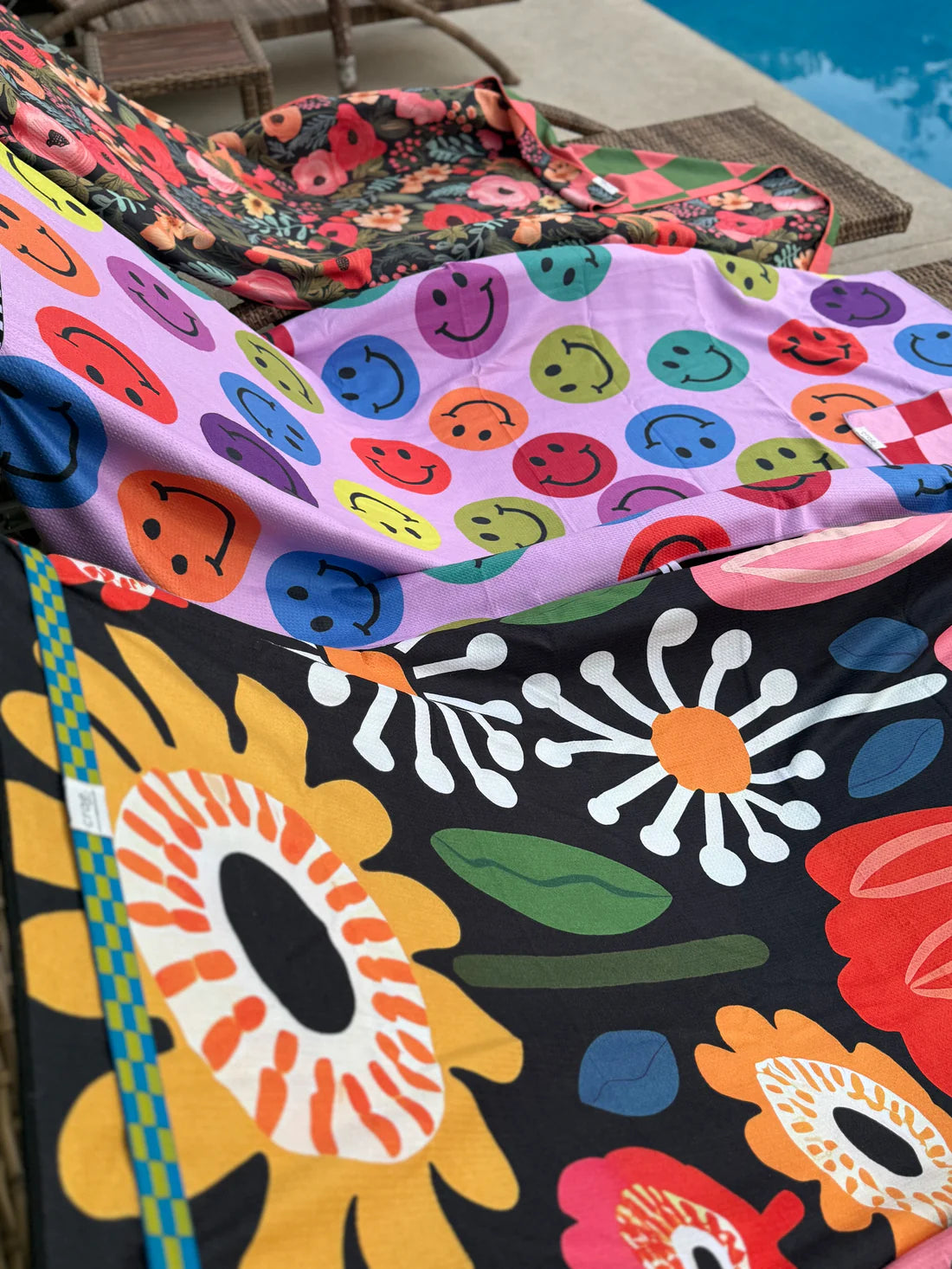 crae. - Reversible Pool Towel | Mobi