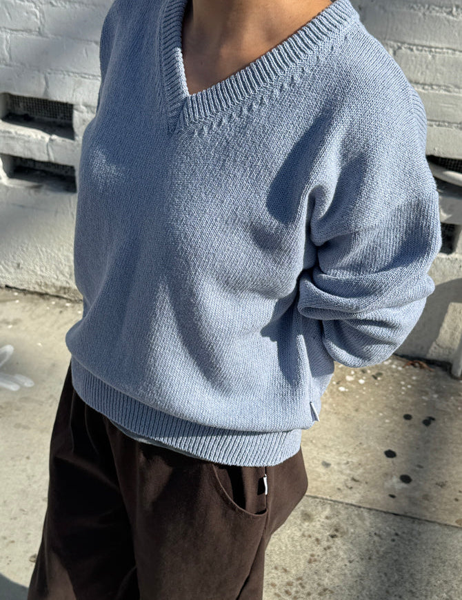 AbbyCottonVneck_Cornflower_1.jpg