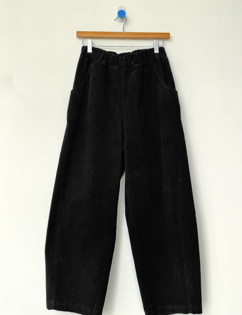 ArcPantsCorduroy_Black_0.webp