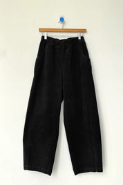 Le Bon Shoppe - Corduroy Arc Pants | Black