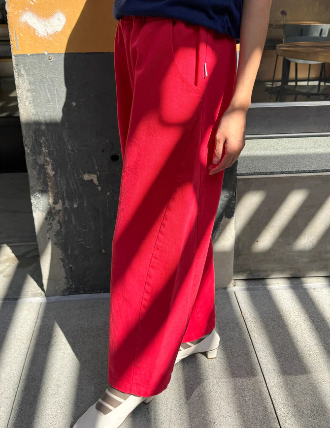 ArcPants_CrayonRed_0717_2.webp