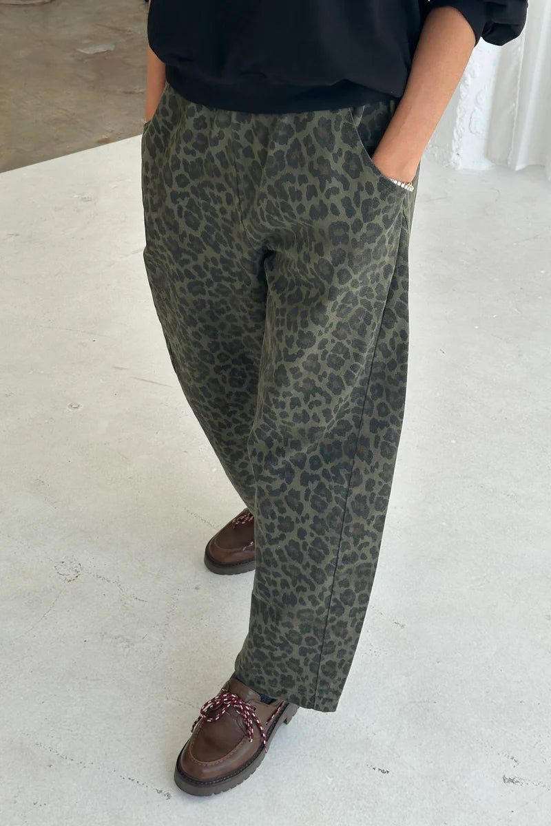 Le Bon Shoppe - Arc Pants | Fern Leopard