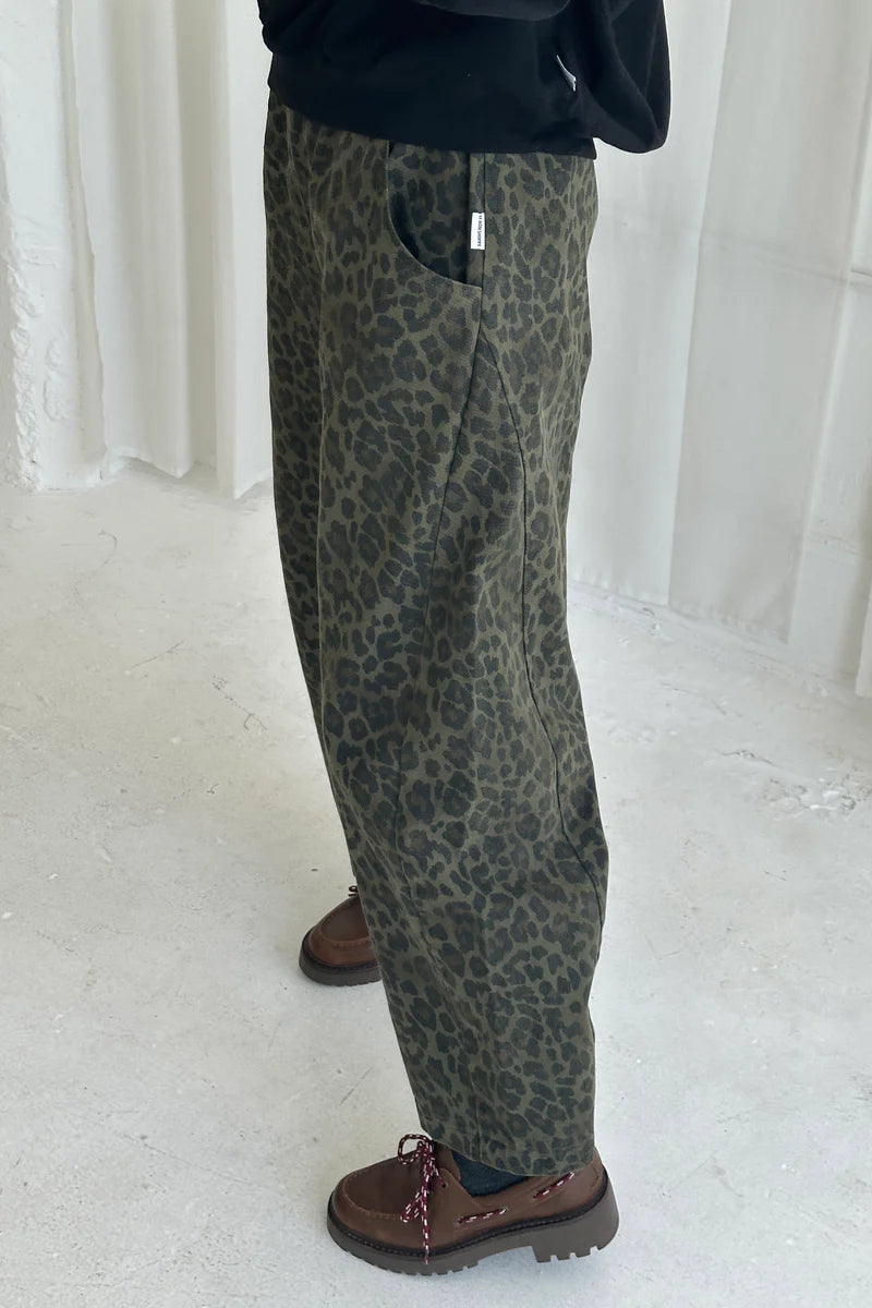 Le Bon Shoppe - Arc Pants | Fern Leopard