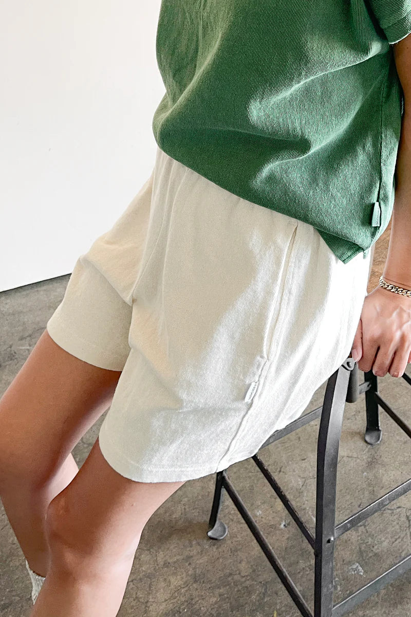 Le Bon Shoppe - Flared Basketball Shorts | Naturel
