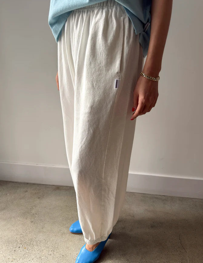 BalloonPants_WhiteCotton_1.webp