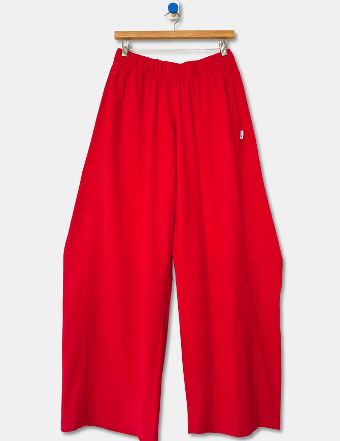 BarePants_Tomato_0.webp