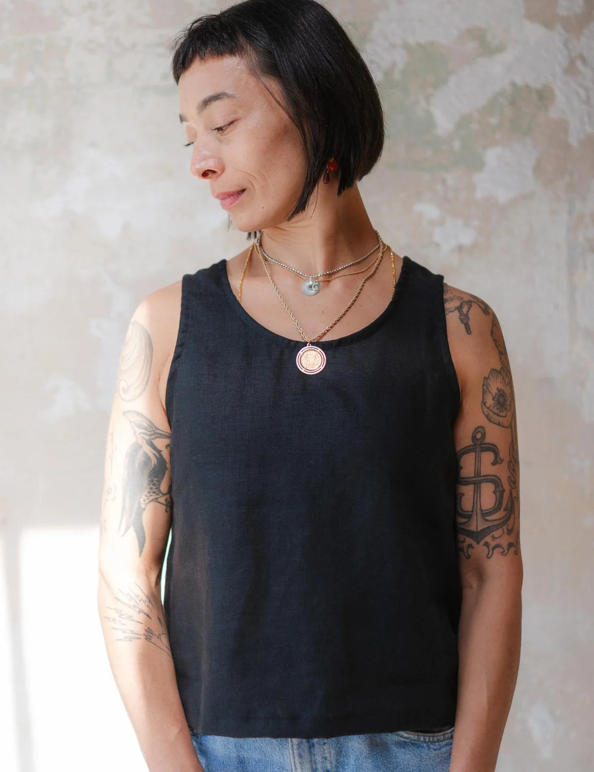 Christa-Classic-Tank-Black-Linen-4.webp