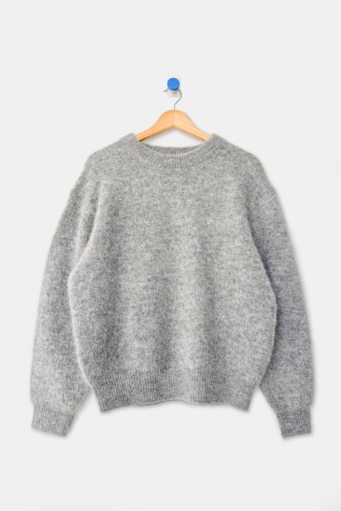 Le Bon Shoppe - Elio Crew Neck Alpaca Sweater | Ht. Grey