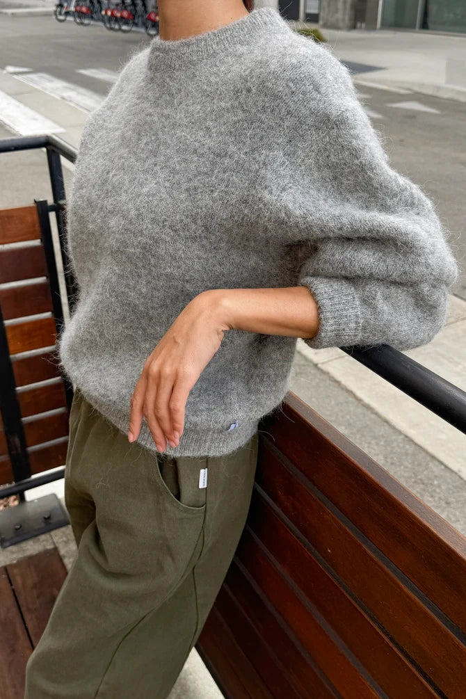 Le Bon Shoppe - Elio Crew Neck Alpaca Sweater | Ht. Grey