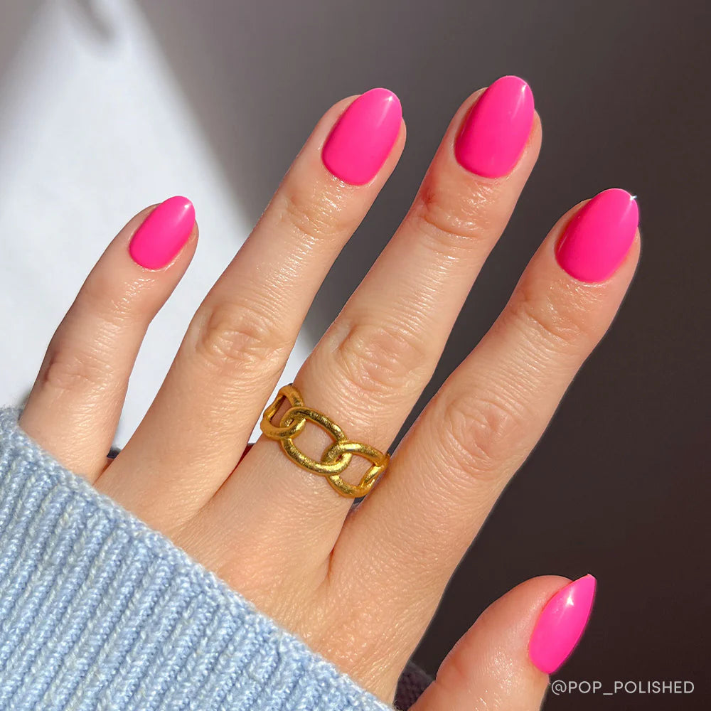 Glamnetic - Hot Pink Short Oval Nail