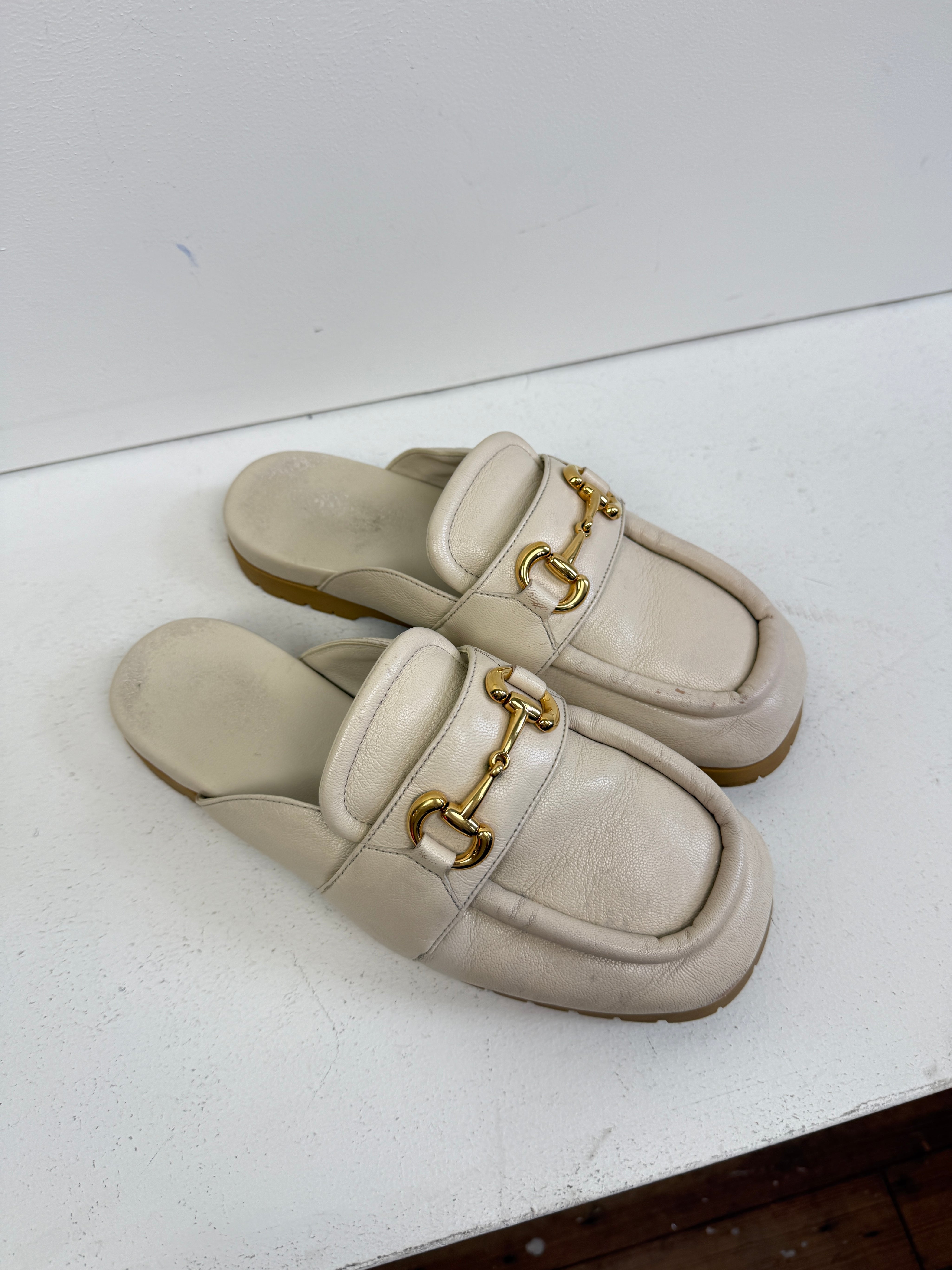 Gucci Auroville Horsebit Mules (39)