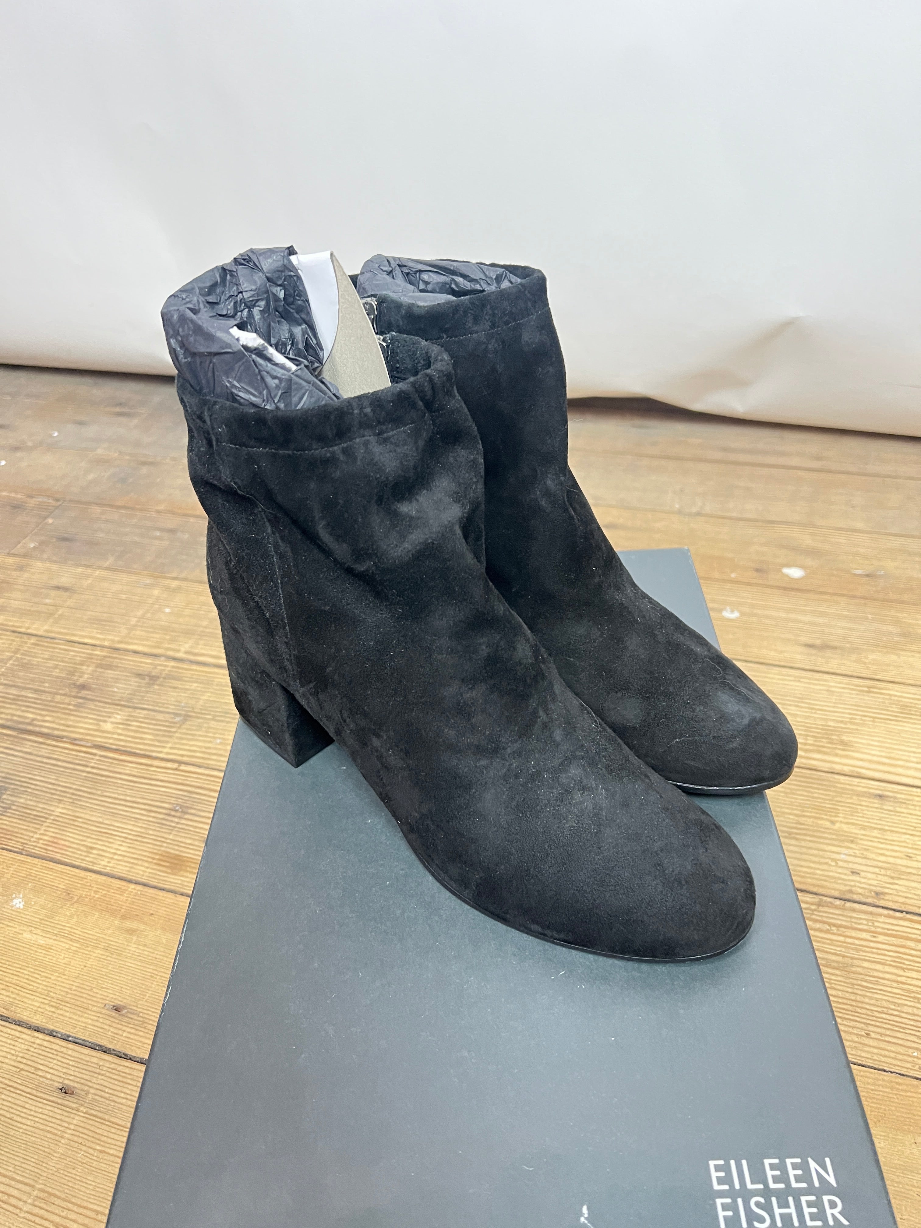 Eileen Fisher Black Suede Boots (9)