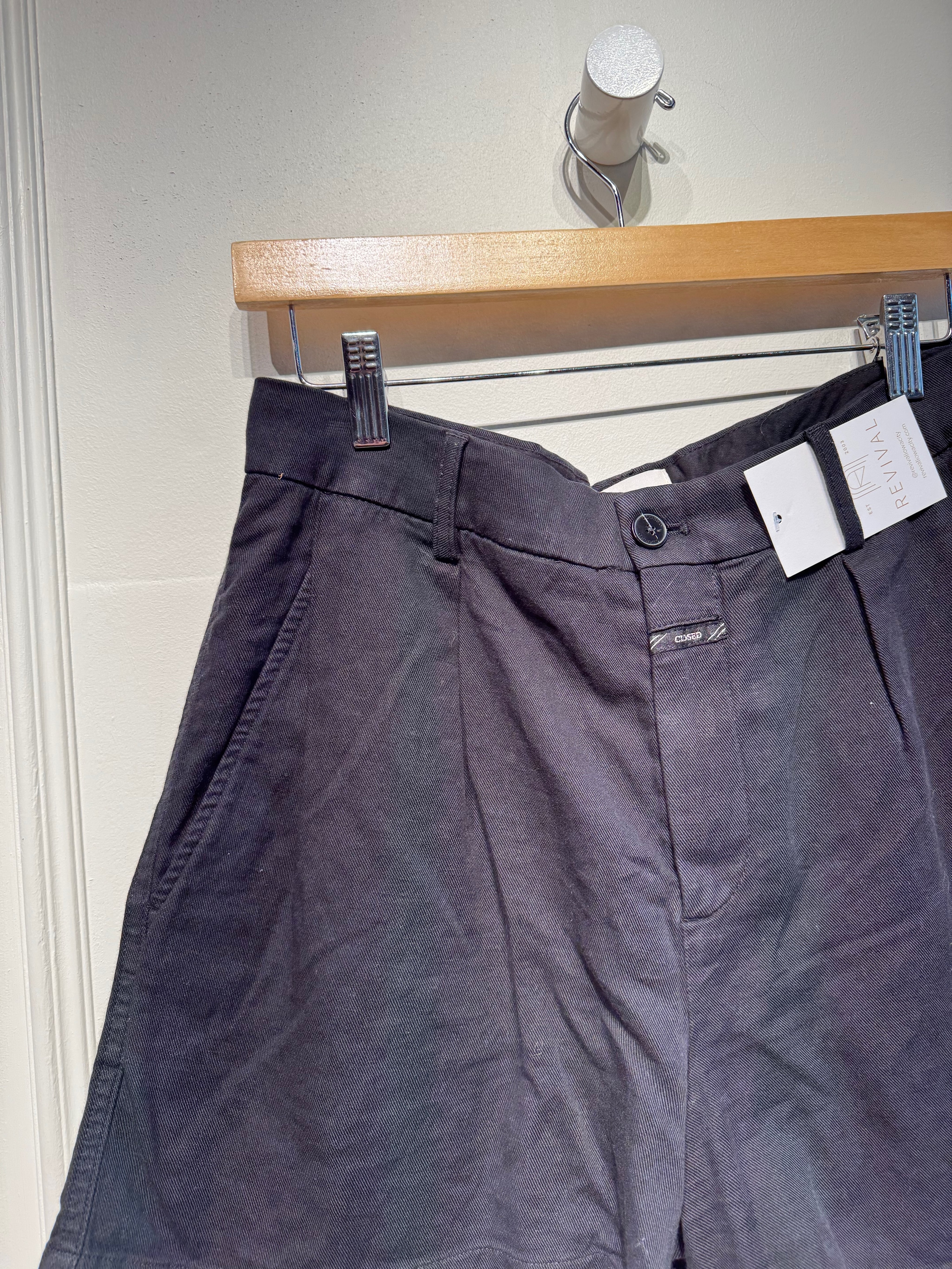 Closed Trouser Shorts (27/S)