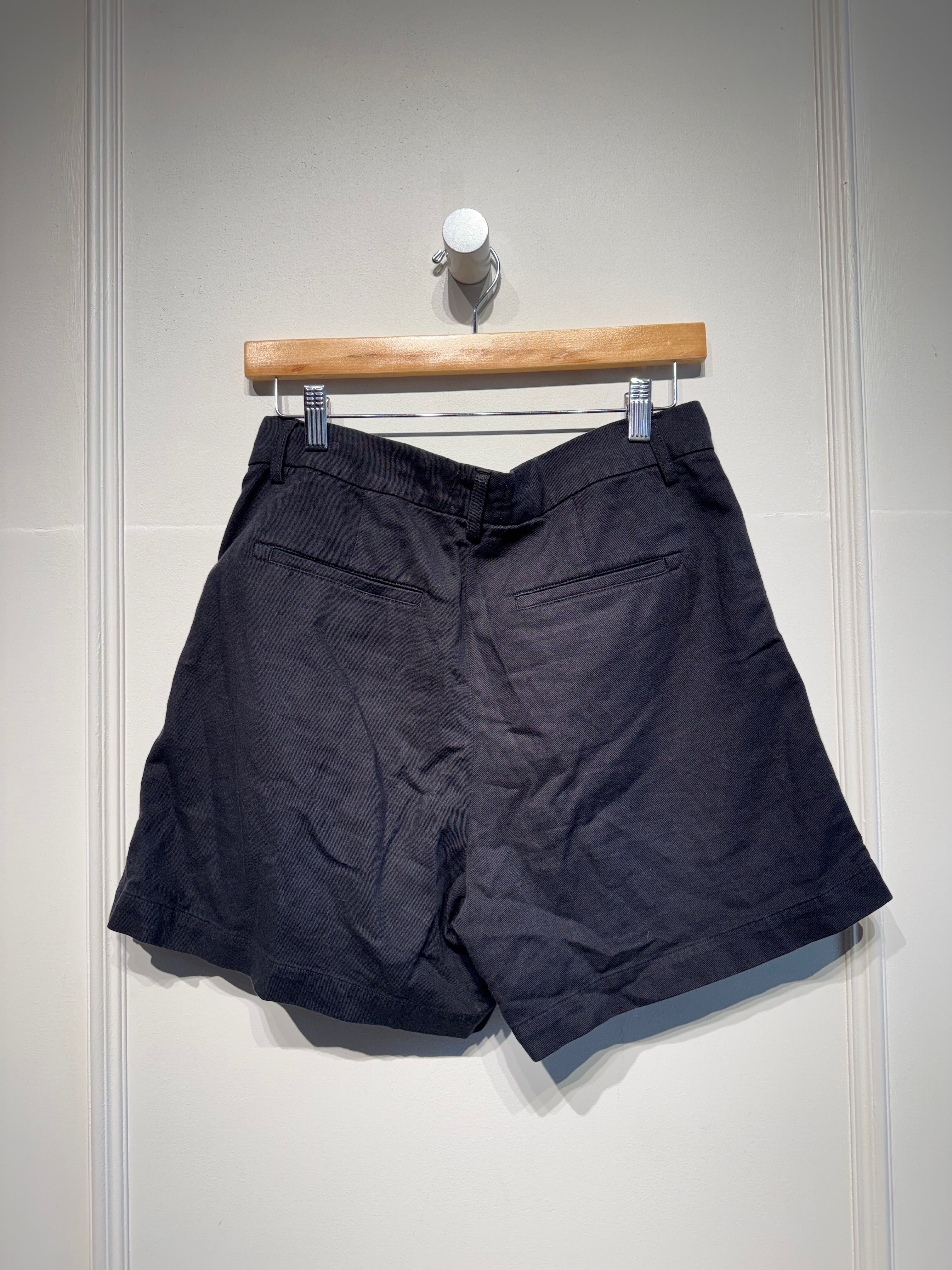 Closed Trouser Shorts (27/S)