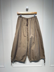 Lauren Manoogian Cinch Pants (M/2)