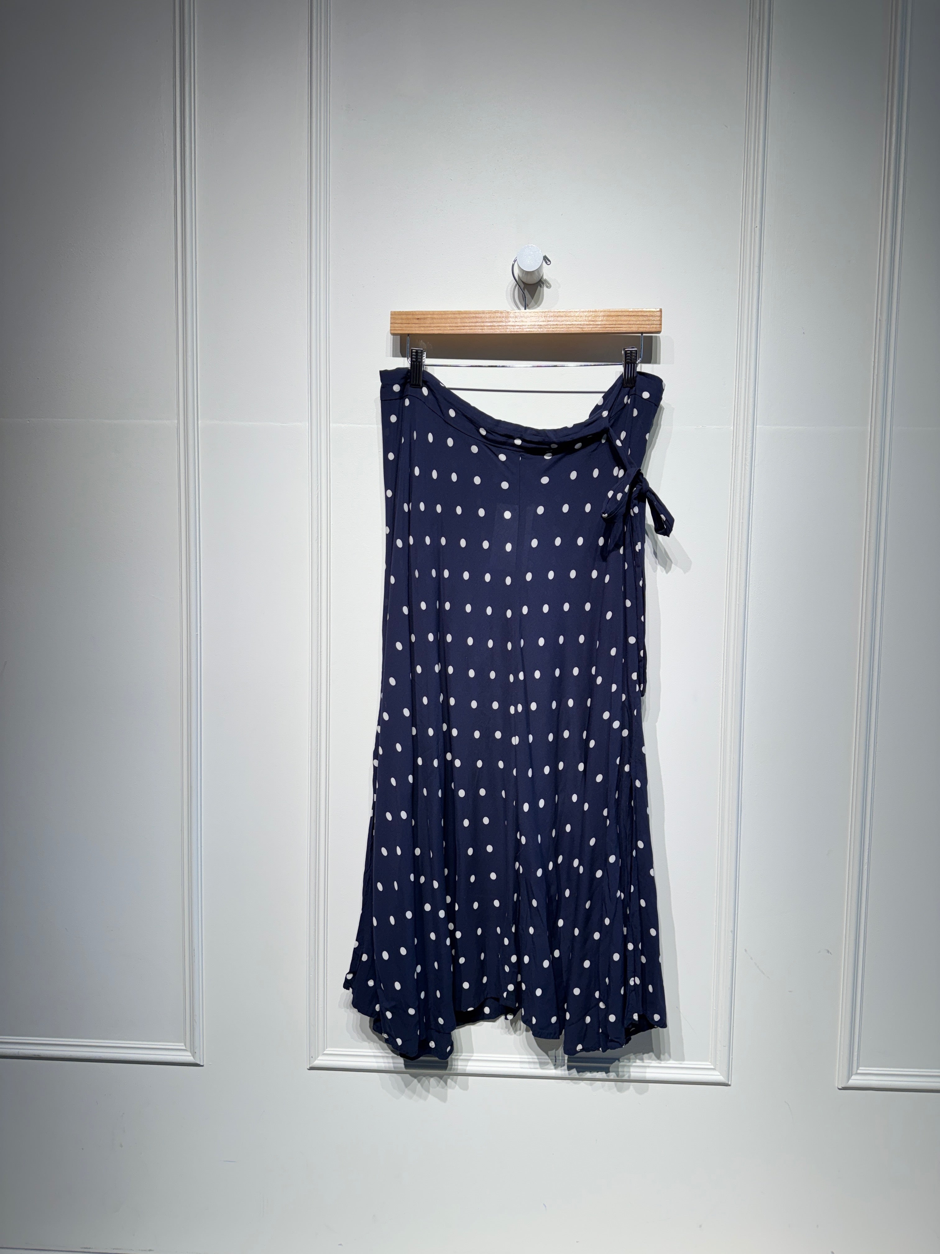 Velvet by Graham & Spencer Polka Dot Skirt (XL)