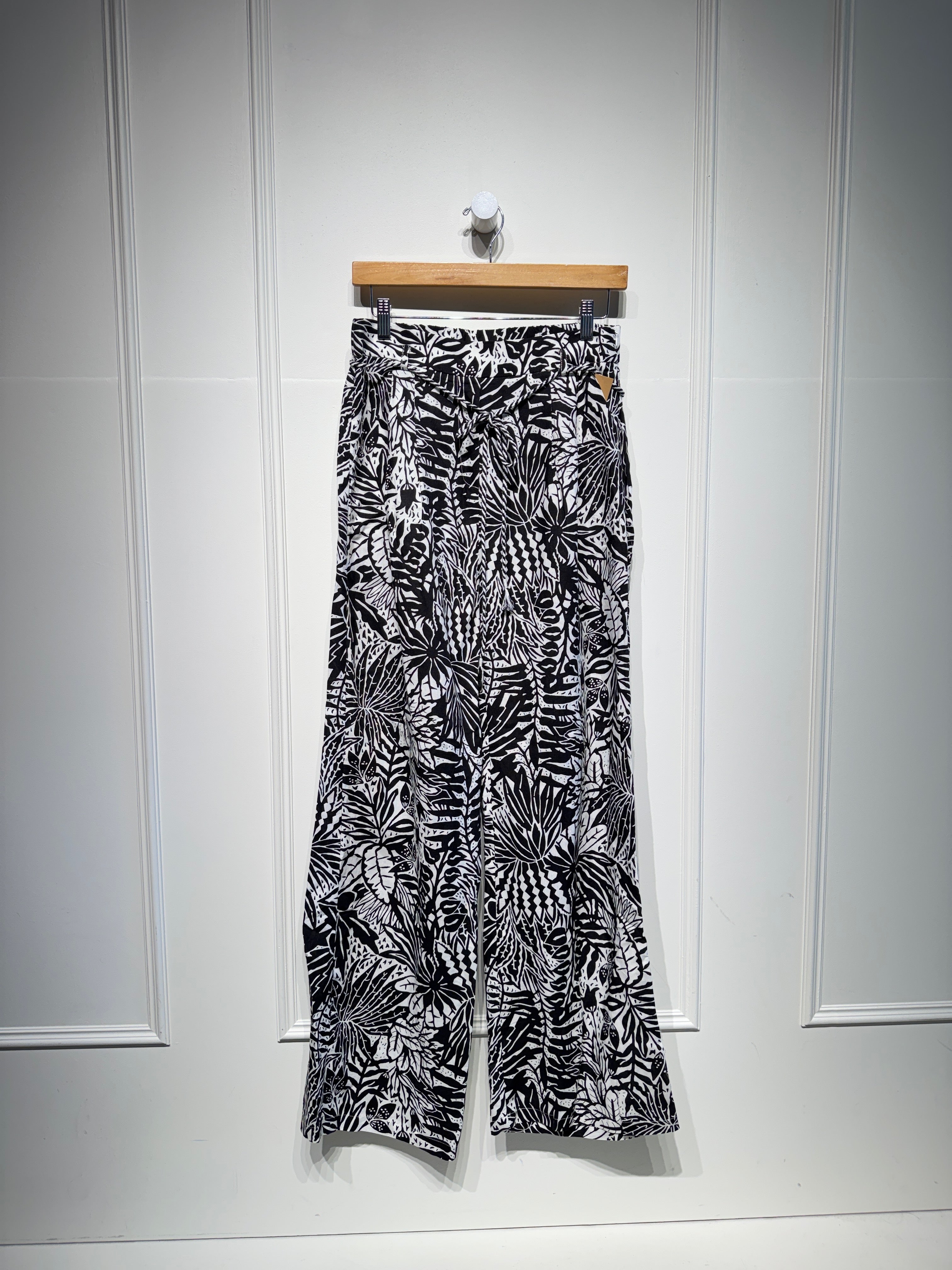 Suncoo Black & White Jade Pants (M/L)