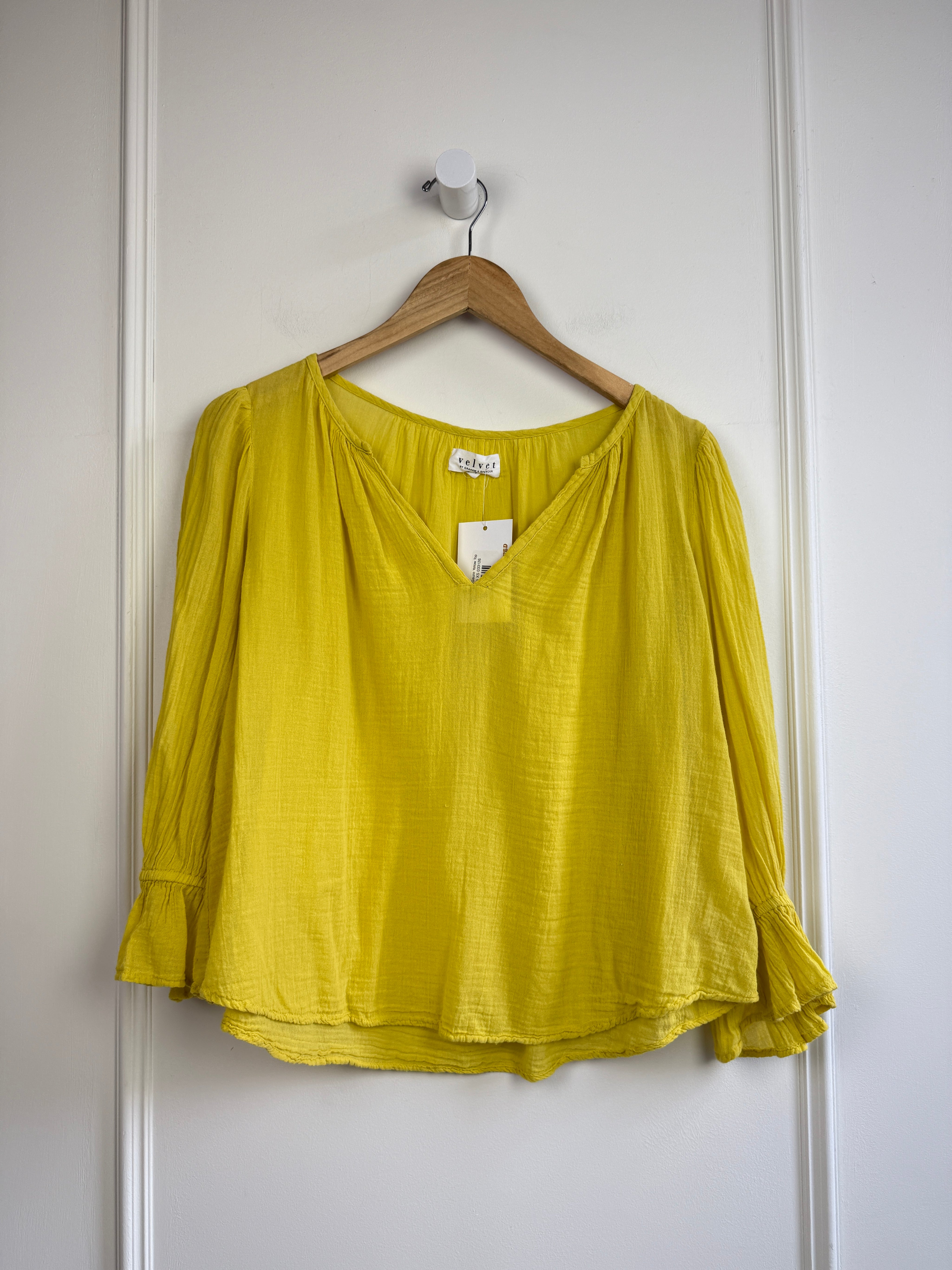 Velvet by Graham & Spencer Gauze Yellow Top (XS)
