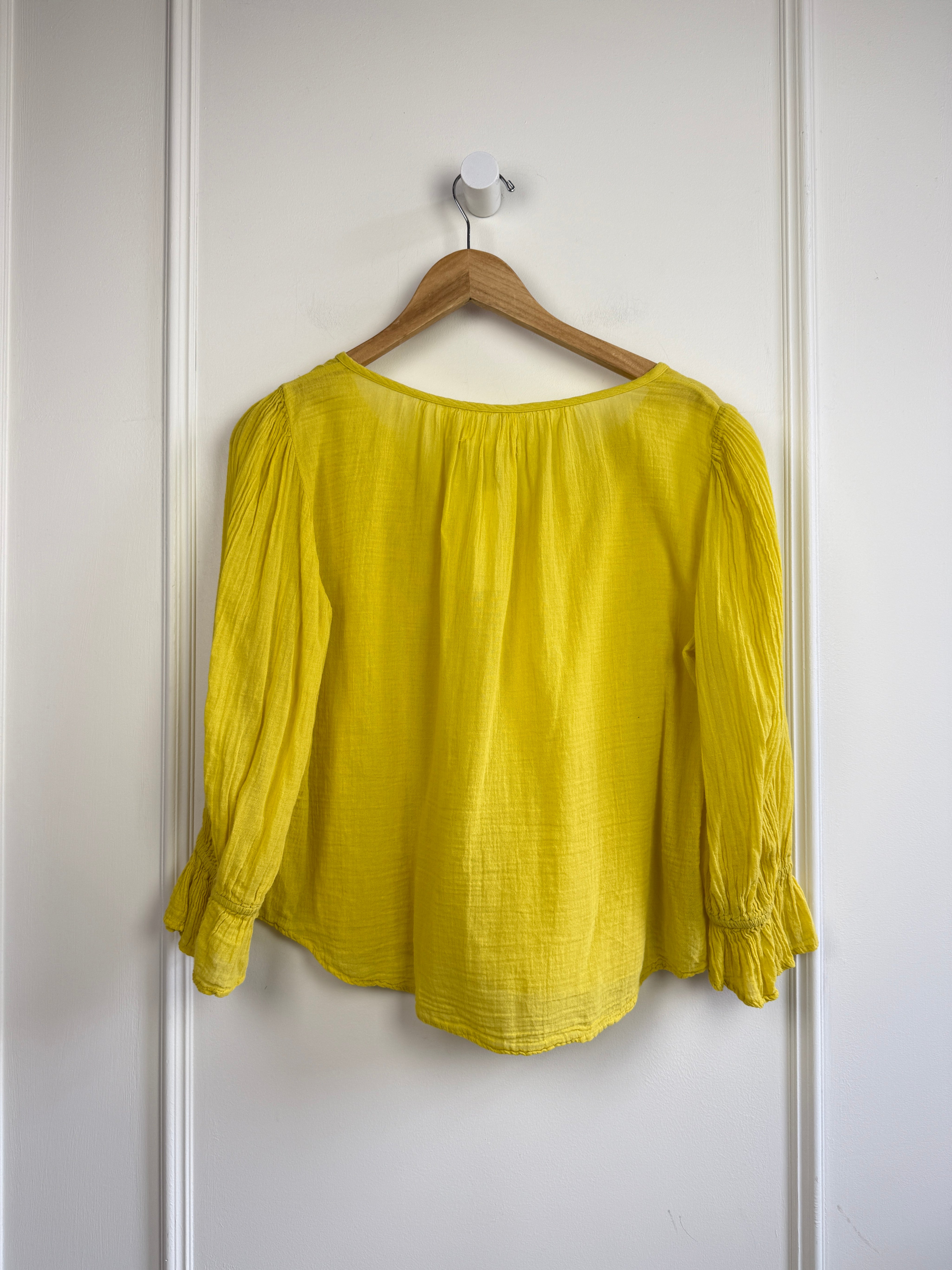 Velvet by Graham & Spencer Gauze Yellow Top (XS)