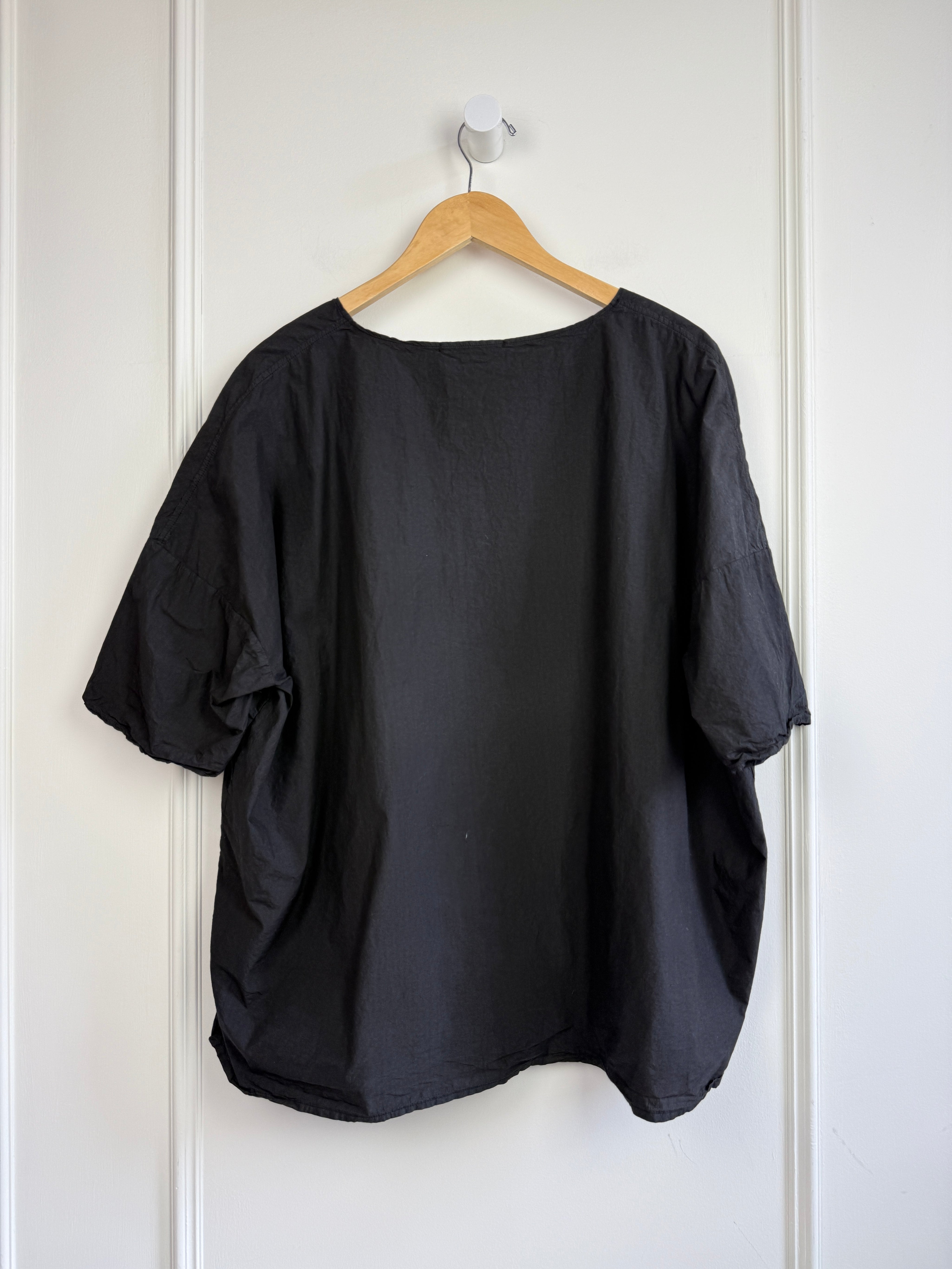Album Di Famiglia Black Tee (M/L)