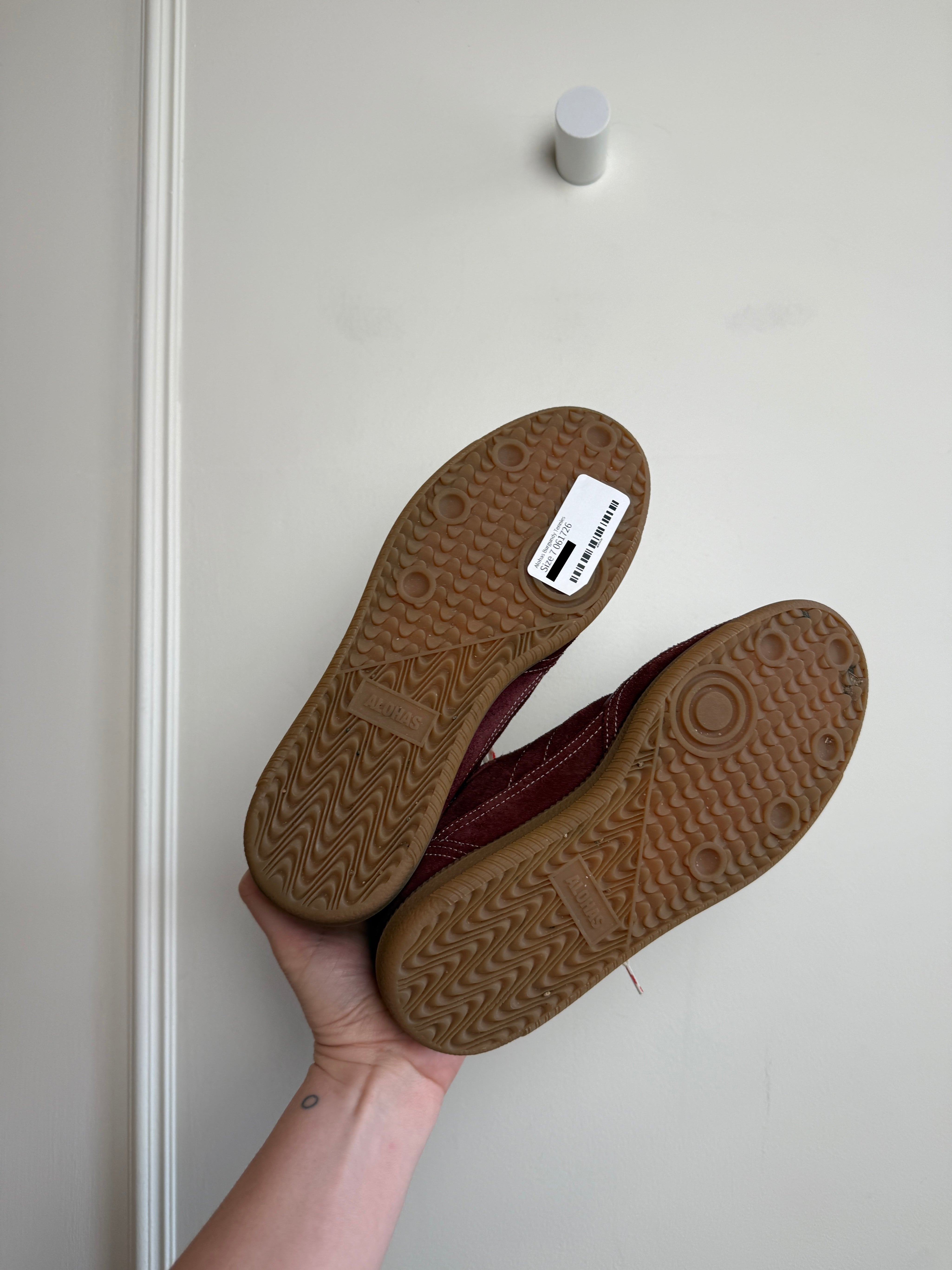 Alohas Rife Sneakers in Burgundy Cream (37)