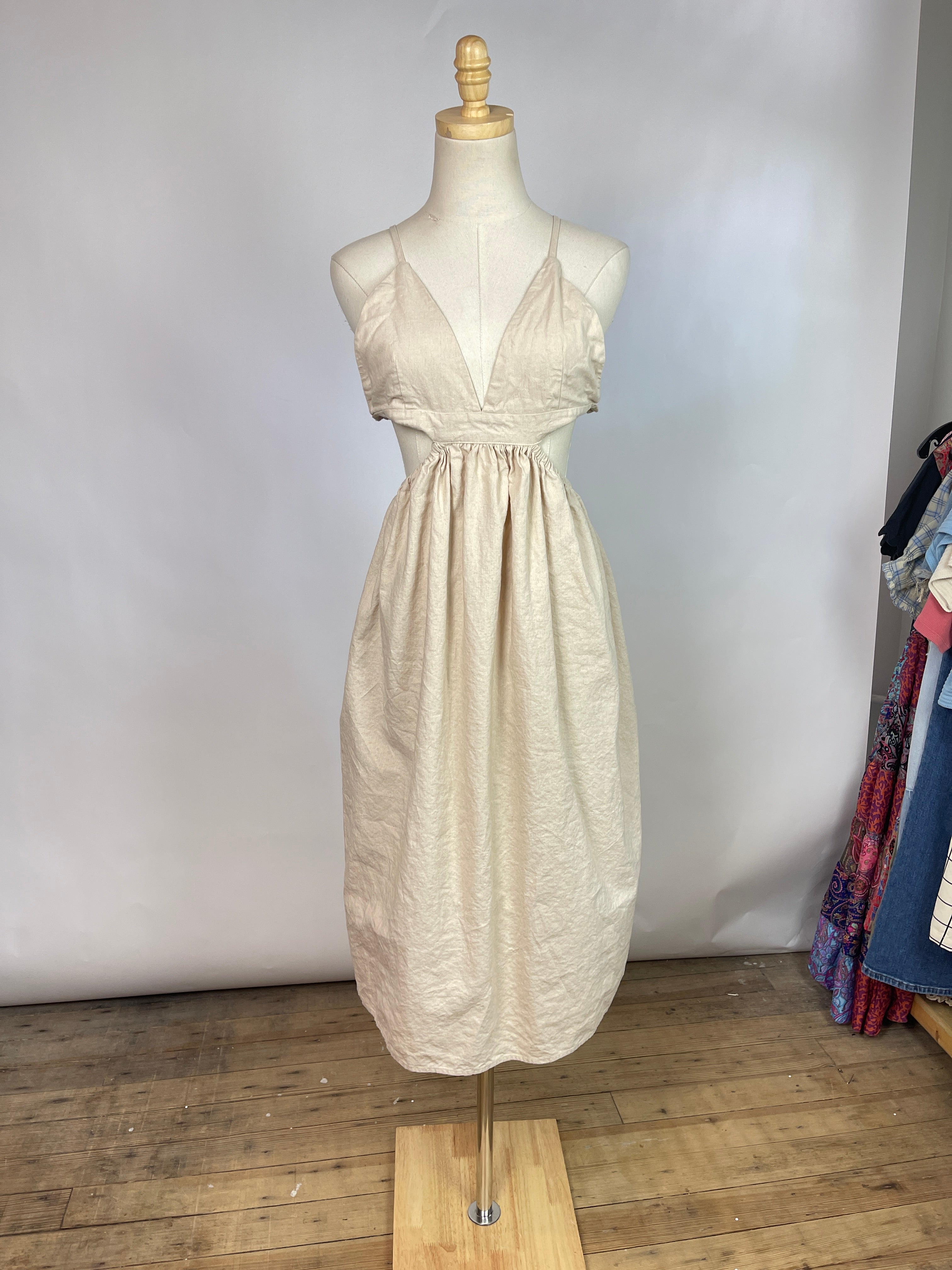 Toit Volant Khaki Linen Cut-Out Dress (M/L)