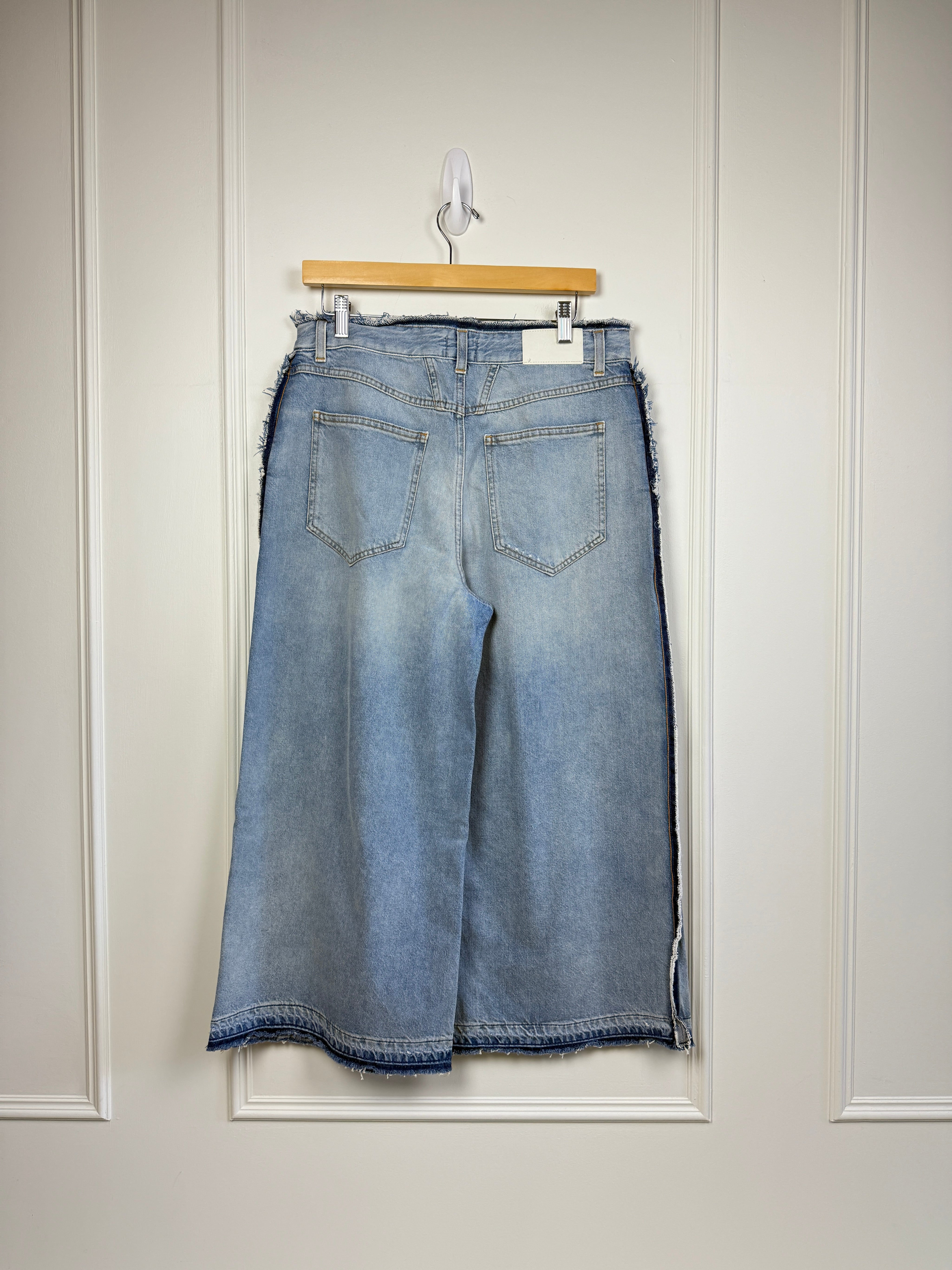 Closed Raw Edge Denim (6/28)