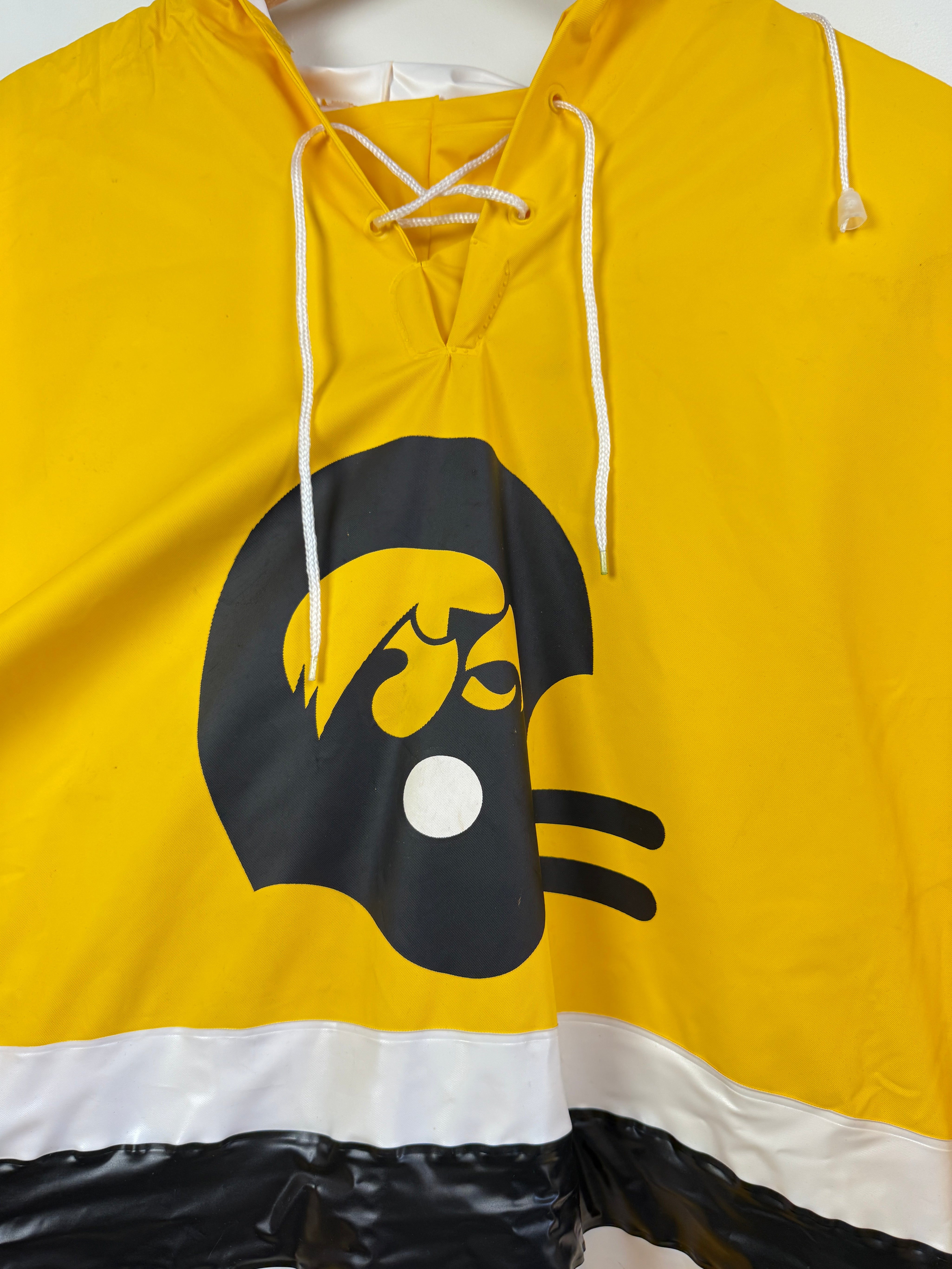 Vintage Hawkeye Poncho (OS)