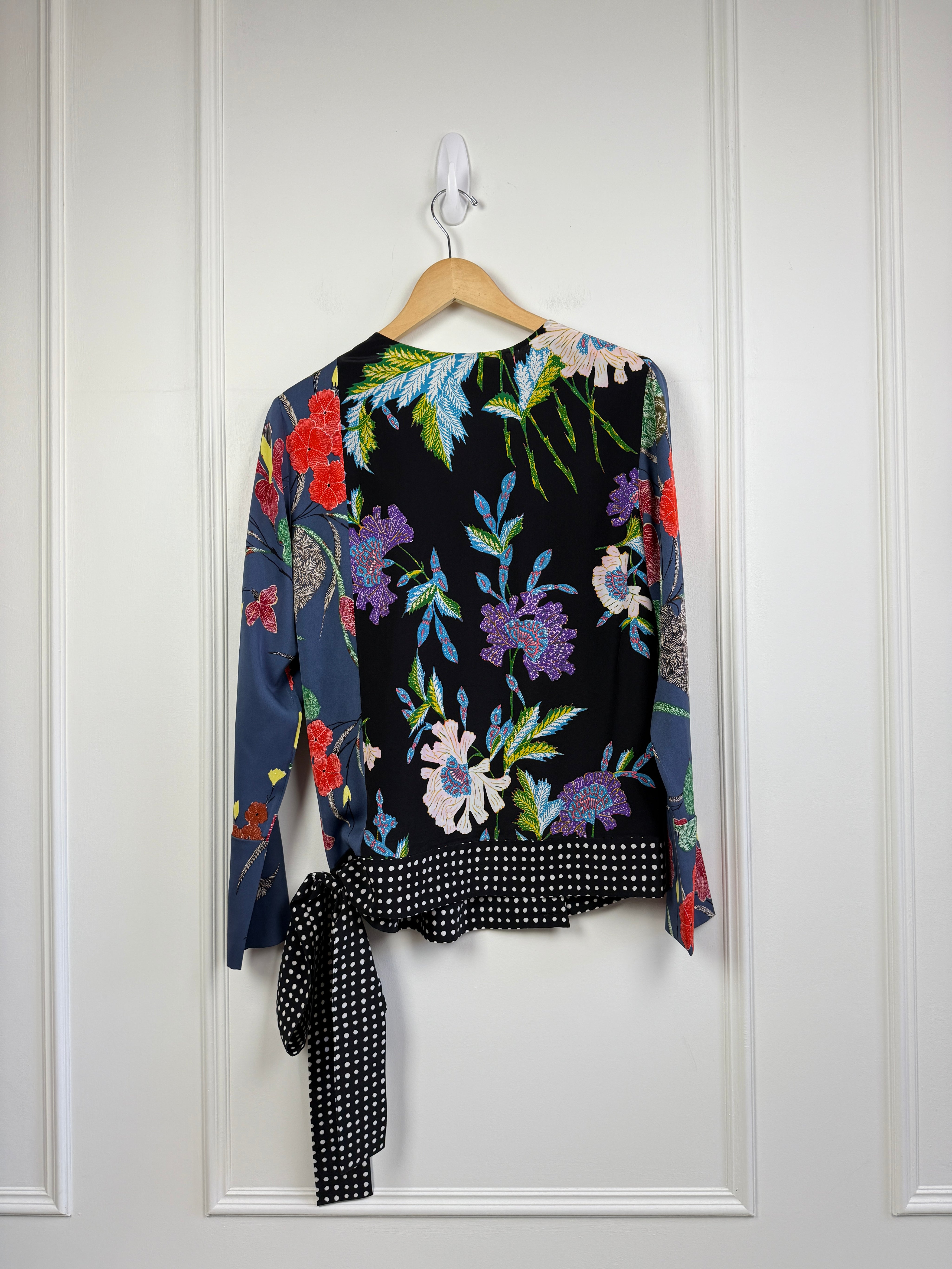 Diane Von Furstenberg Silk Blouse (S)