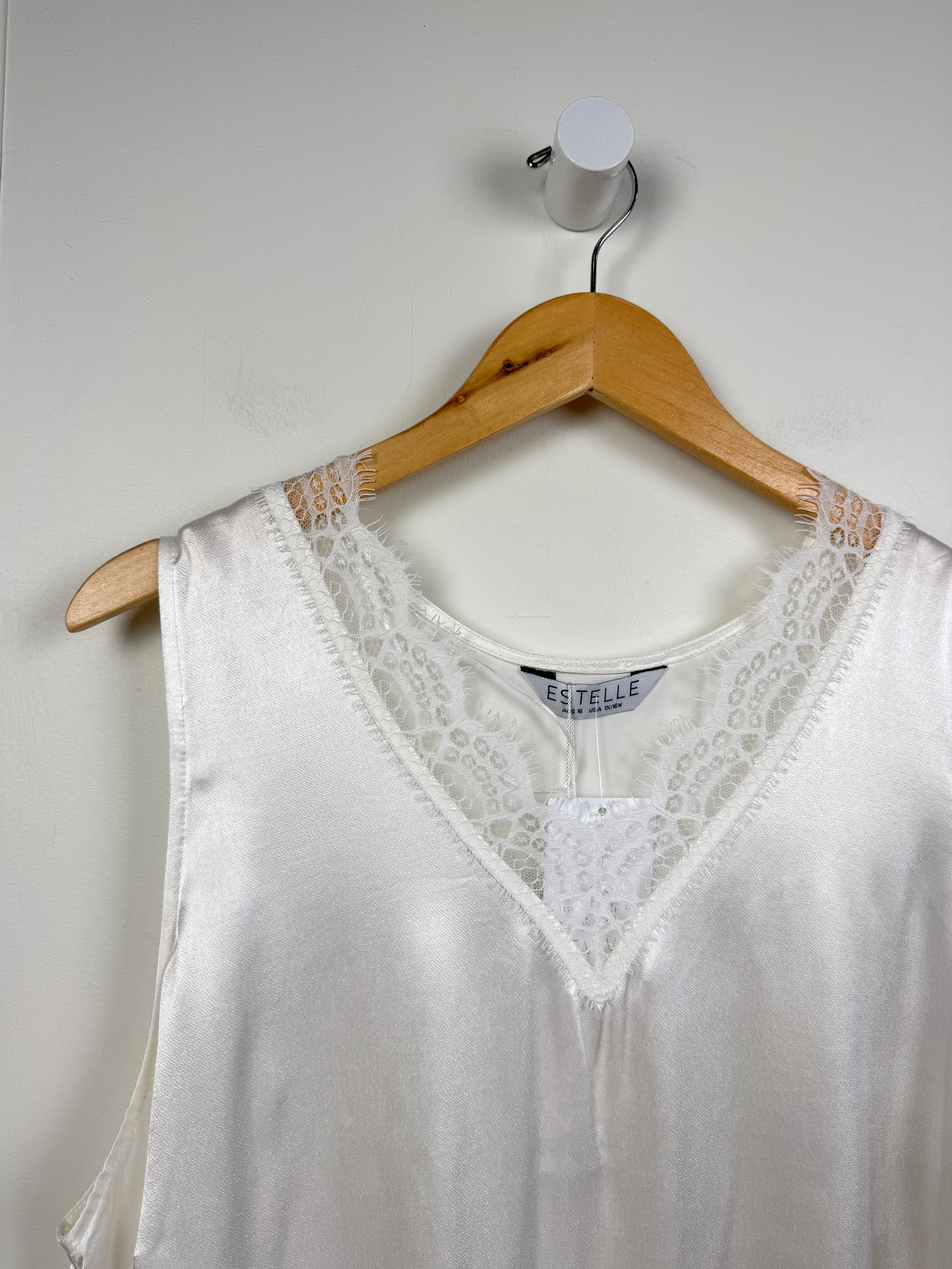 Estelle Tank (1X)